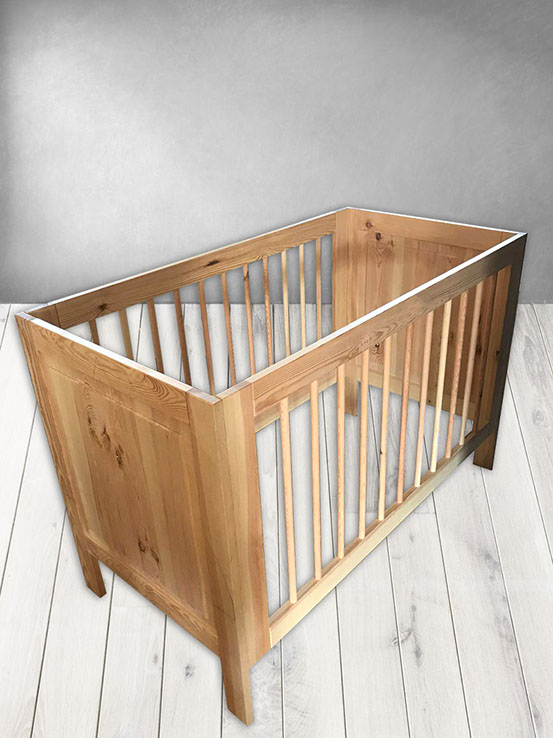 Gitterbett aus Vollholz